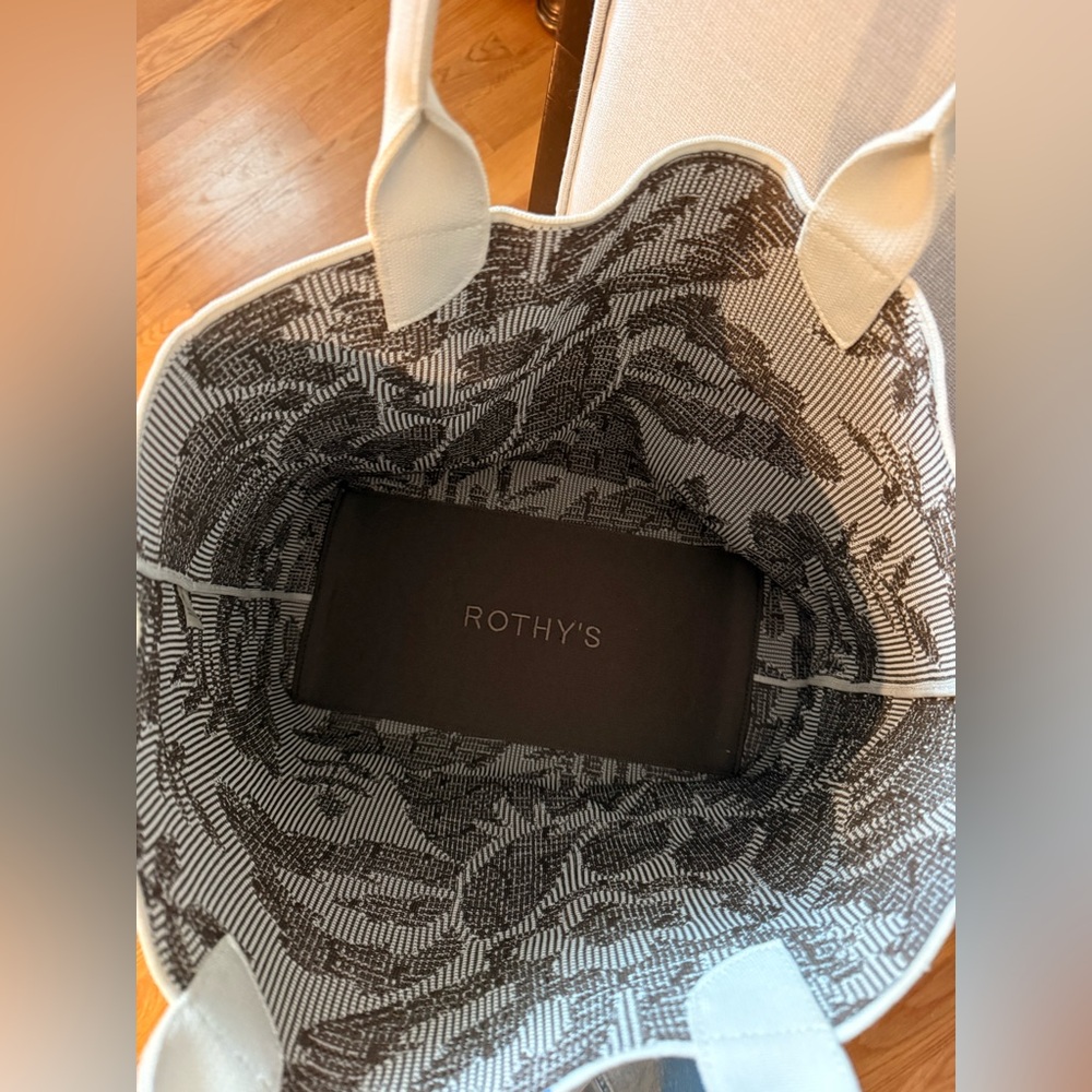 Rare limited edition Rothy's Brown and Cream lightweight Tote - Picture 4 of 7